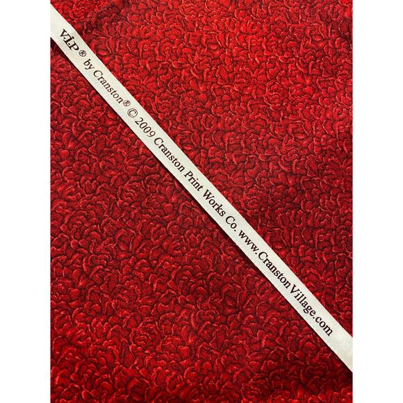 VIP CRANSTON Cotton Fabric BTHY Red Burgundy Maroon Tiny Roses Rosettes 2009 OOP - Picture 2 of 2